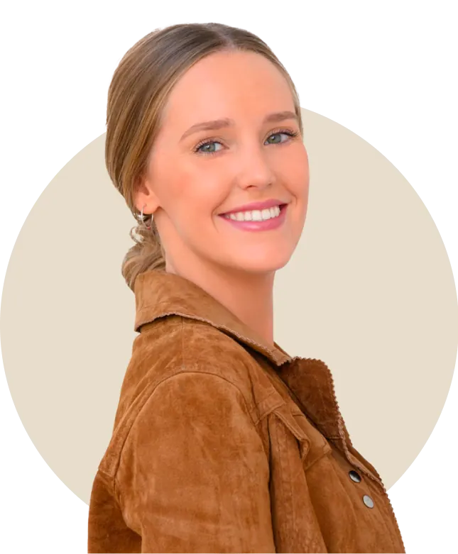 Sofía Gimbert, psicóloga sanitaria, sonriendo