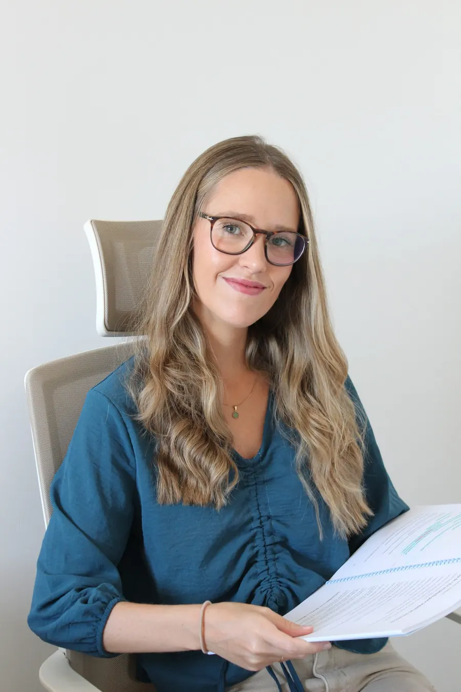 Sofía Gimbert, psicóloga especializada en terapia de pareja IFIO online